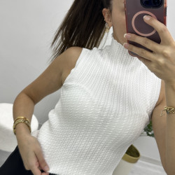 Kolsuz Boğazlı Beyaz Triko Kolsuz Boğazlı Beyaz Triko