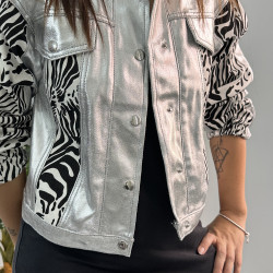 Gümüş Rengi Zebra Detaylı Ceket